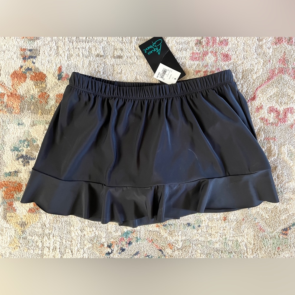 NWT Aqua Green Women's Ruffle Swim Skirt Size 16/18